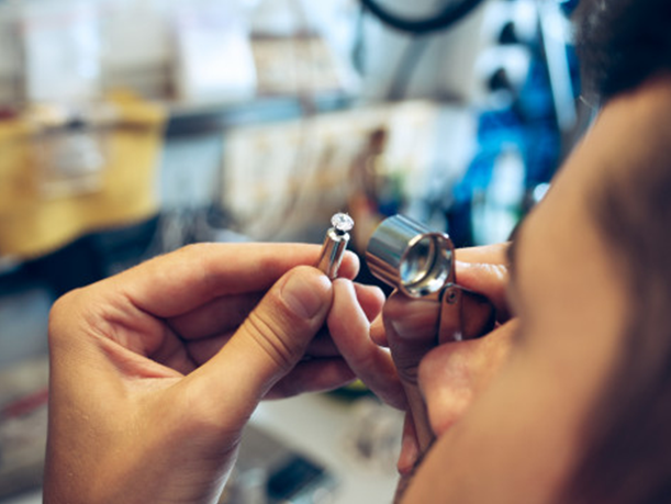 Our Diamond and Jewelry Solutions Expertise