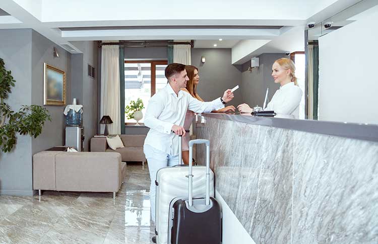 Creating a Mobile App for Hotel Employee Outsourcing to Provide Quick Assistance