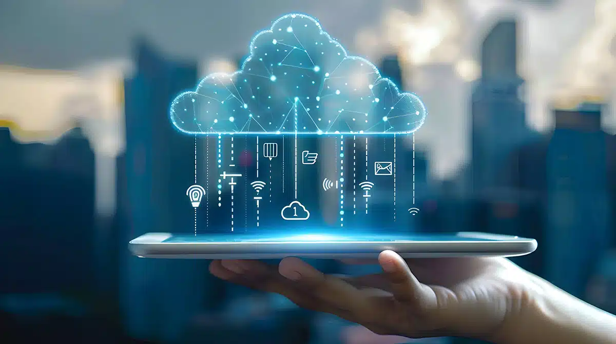 Why Saudi Enterprises are Migrating to Hybrid Cloud for Data Sovereignty